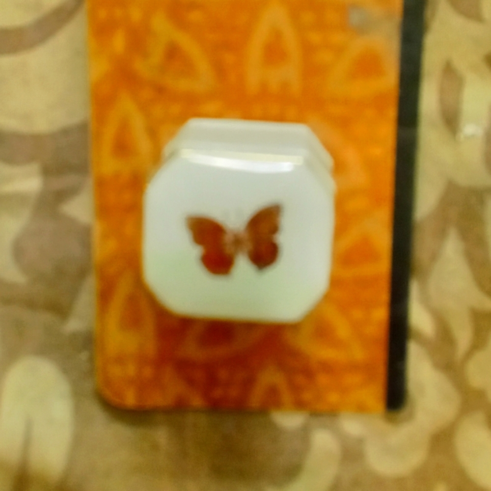 Small trinket box